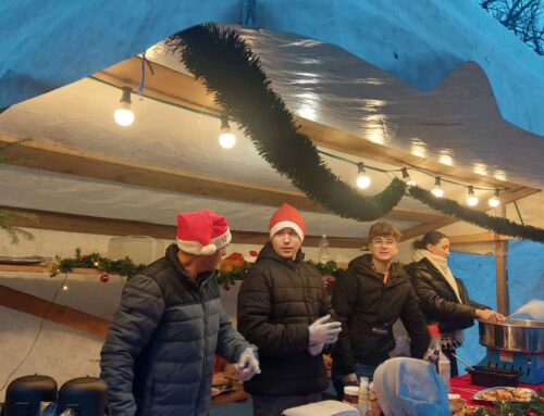 Eisbär & Pferd- unsere zwei Hingucker vom Weihnachtsmarkt